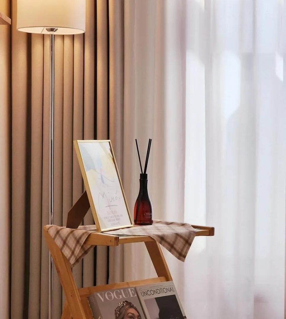 #New Open Sale#1 Stop To Hongdae Subway#3Room 4Bed 2Bathtoom#Cozy Rooftop#Free Luggage Keeping#Free Parking#Close To K-Pop Studio#Many Restaurants Seúl 0*,